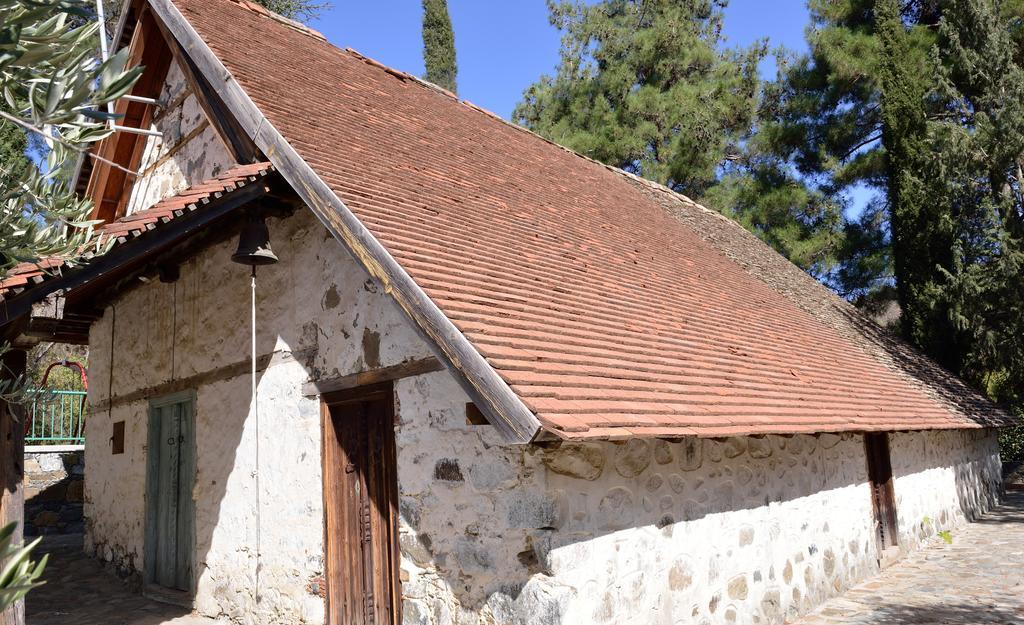 The Love Holiday House Tris Elies Exterior photo