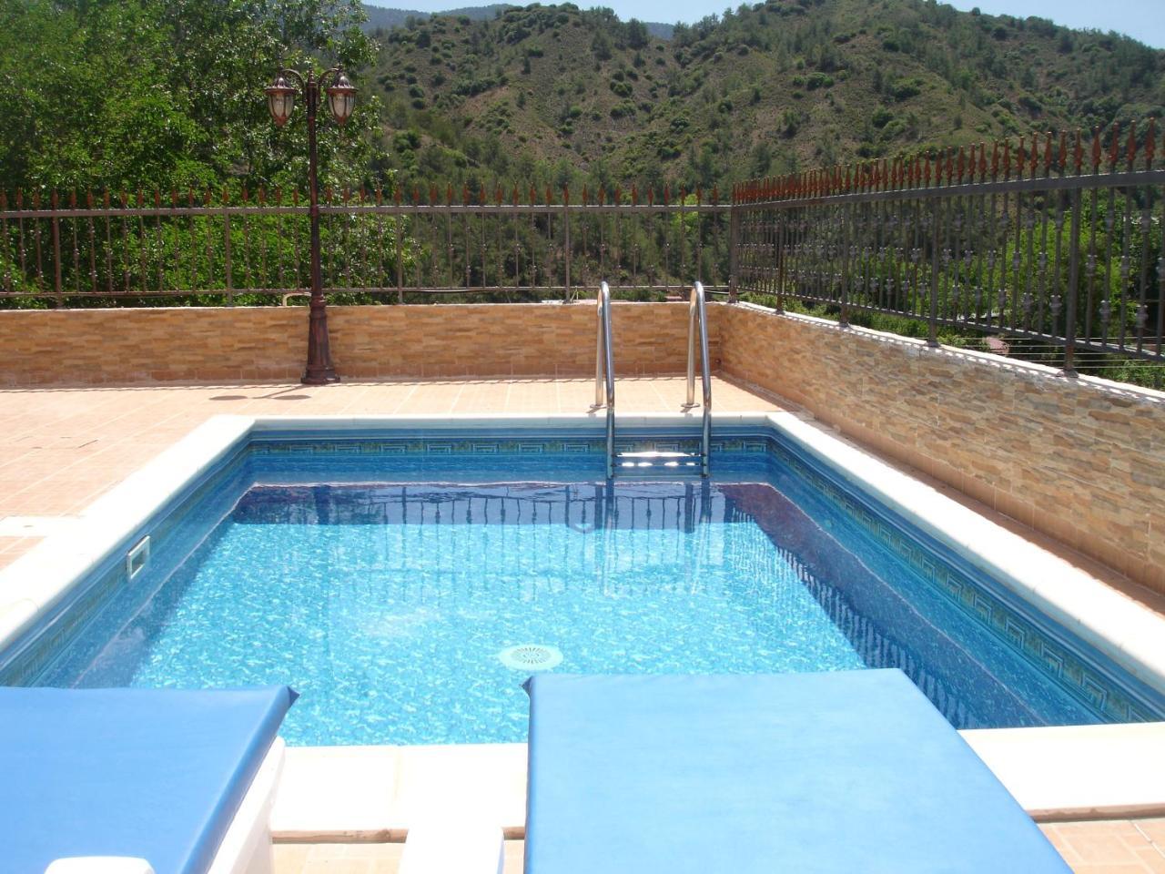 The Love Holiday House Tris Elies Exterior photo